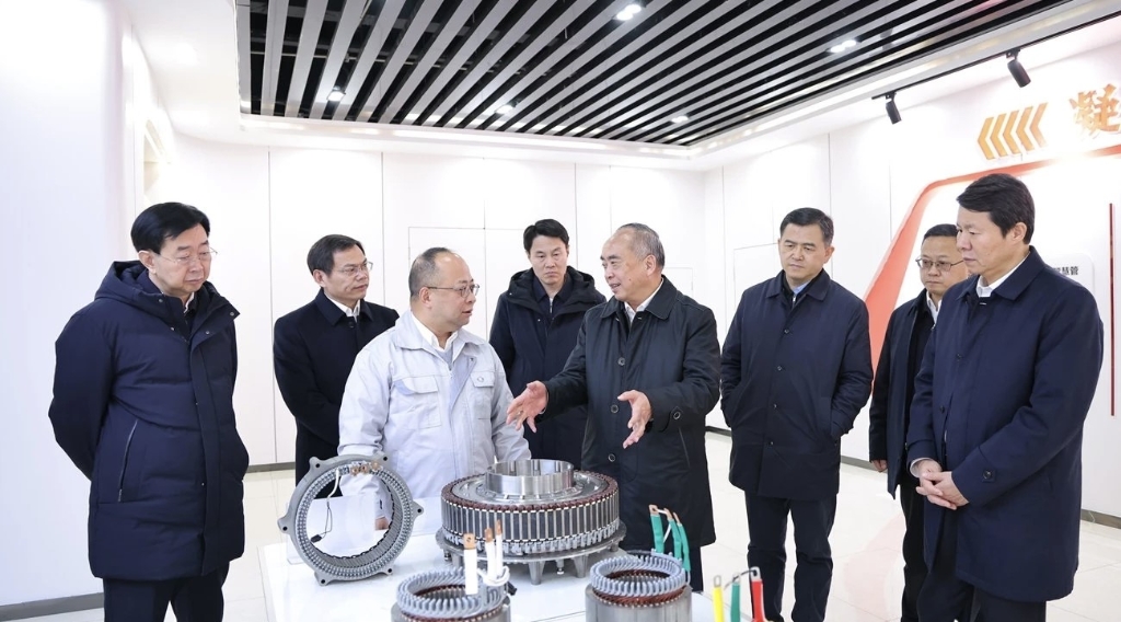 开足马力“赶订单”，奋力冲刺“开门红”  | 山东省委书记林武调研乐动平台临沂工厂新能源电驱动项目